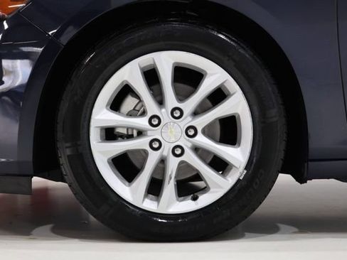 Used 2016 Chevrolet Malibu LT image 11