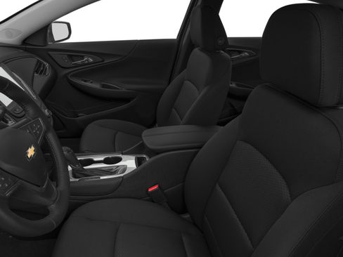 Used 2018 Chevrolet Malibu LT image 9