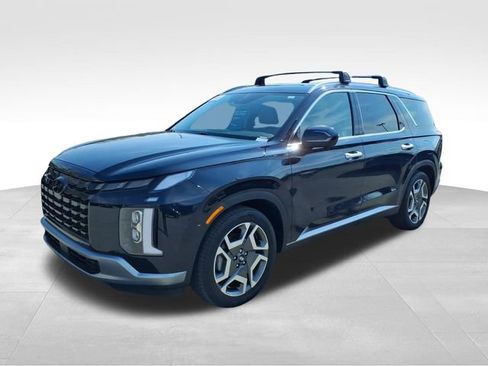 Used 2024 Hyundai Palisade SEL w/ Premium Package image 2