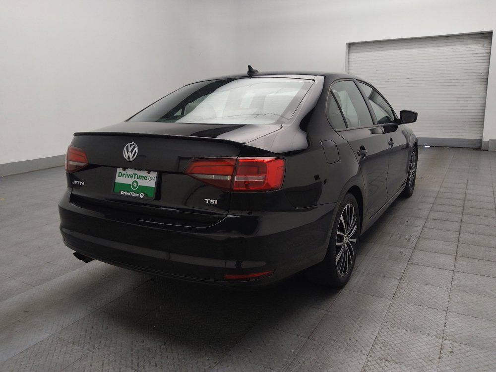Used 2016 Volkswagen Jetta Sport FWD image 9