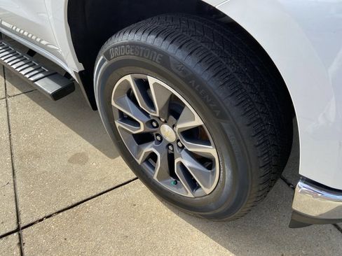 Used 2020 Chevrolet Silverado 1500 LT w/ All-Star Edition image 31