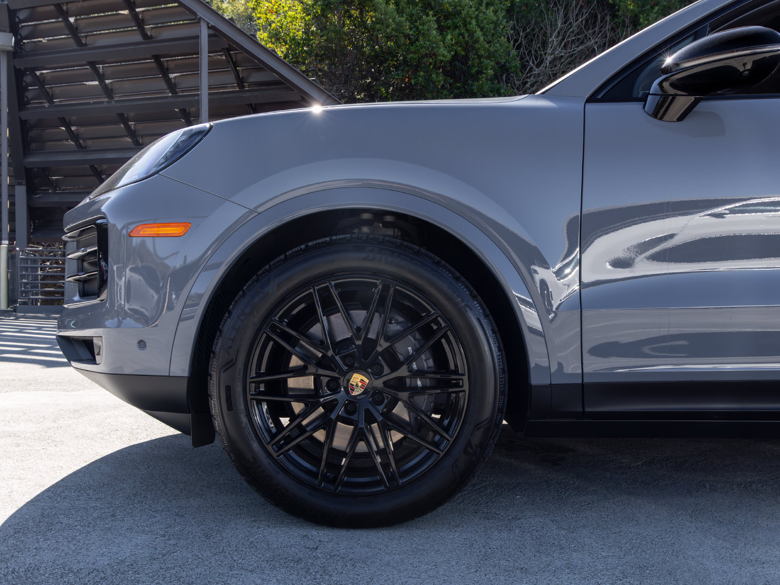 Certified 2024 Porsche Cayenne Coupe AWD/4WD image 13