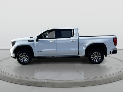 Used 2023 GMC Sierra 1500 AT4 w/ Technology Package AWD/4WD image 5