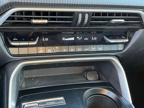 Used 2025 MAZDA CX-90 3.3 Turbo w/ Select Package image 26