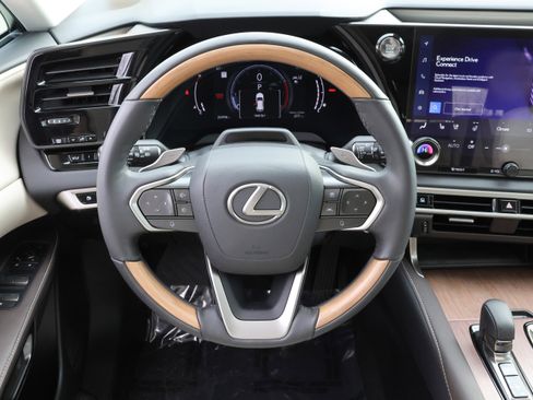 Used 2024 Lexus RX 350 Premium Plus image 17