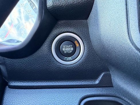 Used 2024 RAM 3500 Tradesman w/ Chrome Appearance Group image 23