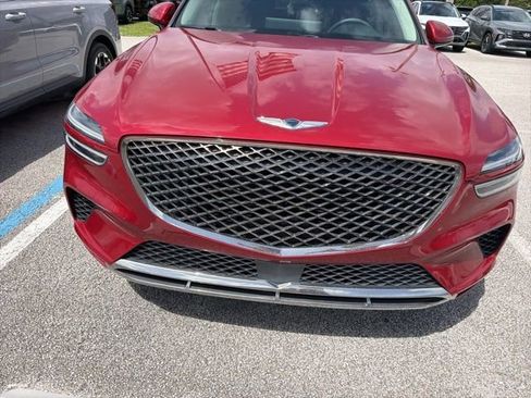 Used 2022 Genesis GV70 2.5T w/ Select Package AWD/4WD image 2