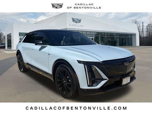 Certified 2026 Cadillac Lyriq Premium Sport AWD/4WD image 1