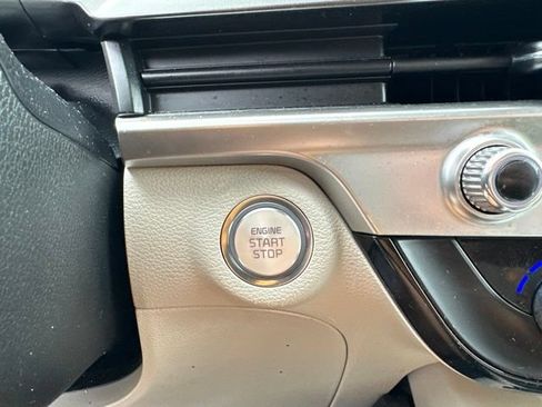 Certified 2024 Kia Telluride S w/ S Sunroof Package AWD/4WD image 45