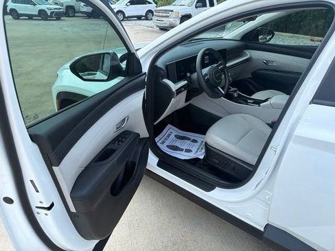 Used 2026 Hyundai Tucson SEL FWD image 10