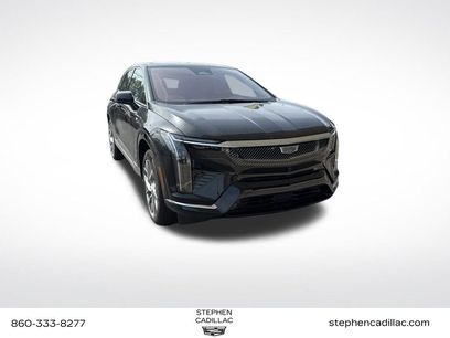 New 2025 Cadillac Optiq Luxury 2