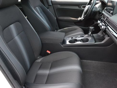 Used 2023 Honda Civic Sport image 18