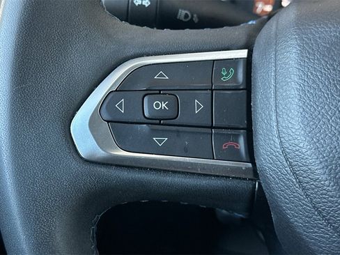 Used 2022 Jeep Compass Latitude image 27