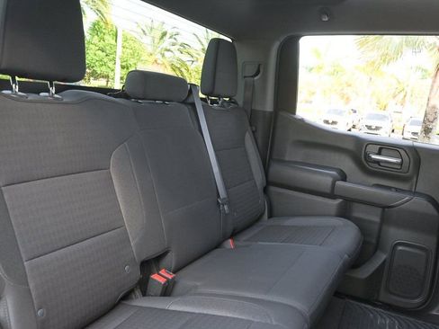 Used 2022 Chevrolet Silverado 1500 Custom image 16