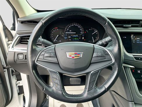 Used 2019 Cadillac XT5 Luxury image 10