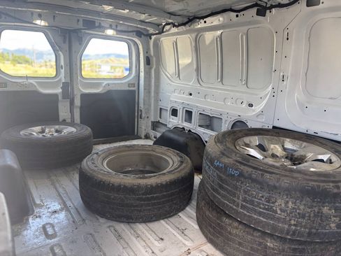 Used 2018 Ford Transit 250 148 Low Roof RWD image 22