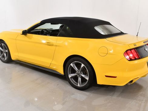 Used 2015 Ford Mustang Convertible w/ Equipment Group 051A RWD image 15