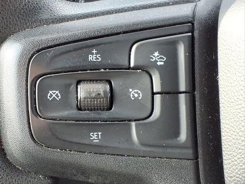 Used 2022 Chevrolet Silverado 1500 Custom AWD/4WD image 24