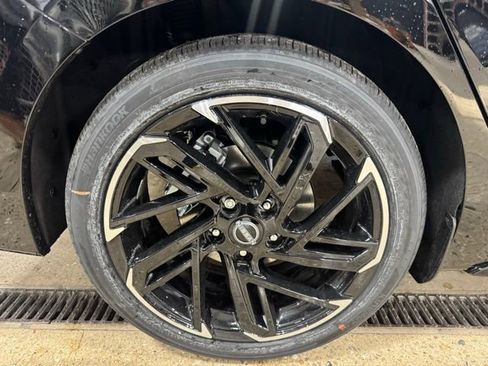 New 2026 Nissan Sentra SR w/ SR Premium Package image 30