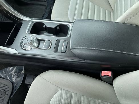 Used 2018 Ford Fusion S image 19