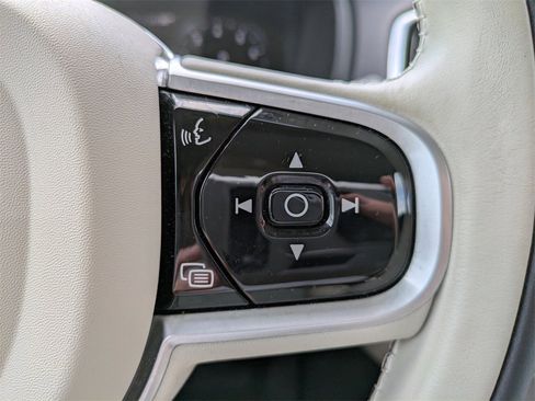 Certified 2022 Volvo XC90 T6 Inscription w/ Advanced Package image 27