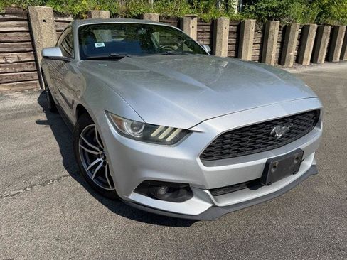 Used 2015 Ford Mustang Premium RWD image 3