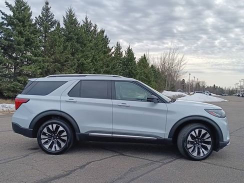 Used 2025 Ford Explorer Platinum w/ LUX Leather Package AWD/4WD image 34