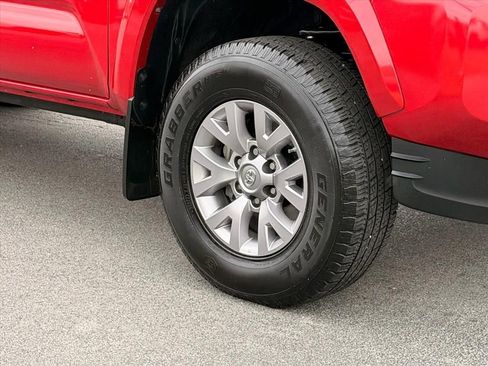 Used 2017 Toyota Tacoma SR5 w/ Tow Package AWD/4WD image 23