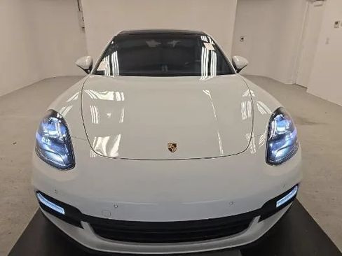Used 2018 Porsche Panamera 4 AWD/4WD image 21