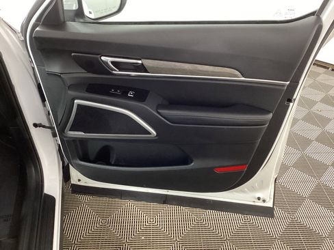 Used 2022 Kia Telluride EX w/ EX Premium Package image 10