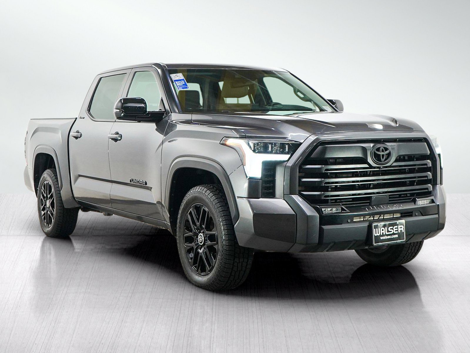 Used 2024 Toyota Tundra Limited AWD/4WD image 7