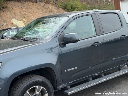 Used 2018 Chevrolet Colorado Z71 image 33
