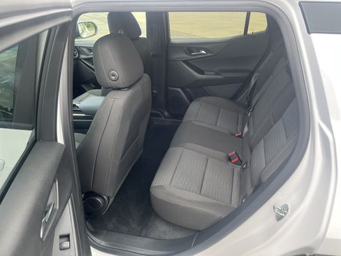 Used 2026 Chevrolet Equinox LT w/ LPO, Floor Liner Package AWD/4WD image 11
