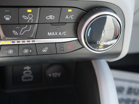 Used 2024 Ford Escape Active AWD/4WD image 4
