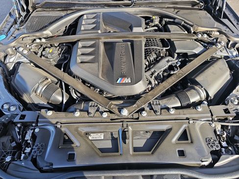 Used 2023 BMW M4 xDrive Competition w/ M Carbon Exterior Package AWD/4WD image 17