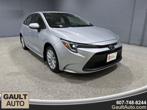Used 2023 Toyota Corolla LE w/ LE Premium Package AWD/4WD image 1