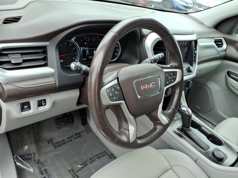 Used 2017 GMC Acadia SLT w/ LPO, Cargo Package AWD/4WD image 9