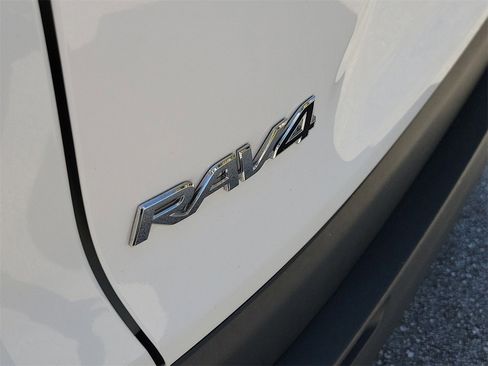 Used 2025 Toyota RAV4 LE image 6