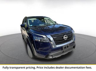 Used 2025 Nissan Pathfinder SV FWD video 2