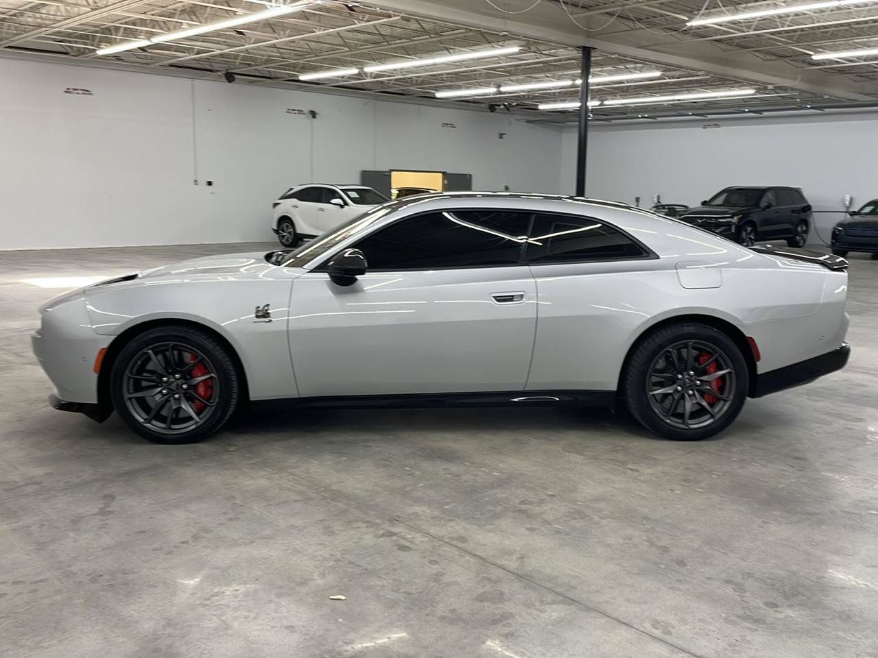 Used 2024 Dodge Charger Daytona Scat Pack w/ Plus Group AWD/4WD image 13