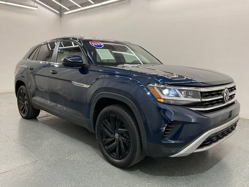 Used 2023 Volkswagen Atlas Cross Sport SE FWD image 8