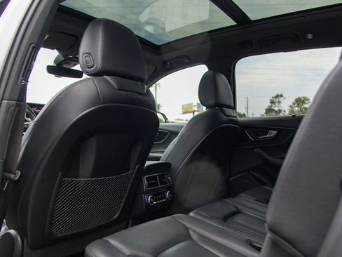 Used 2019 Audi Q7 3.0T Prestige AWD/4WD image 27