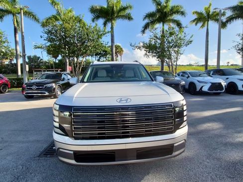 Used 2026 Hyundai Palisade SEL FWD image 2