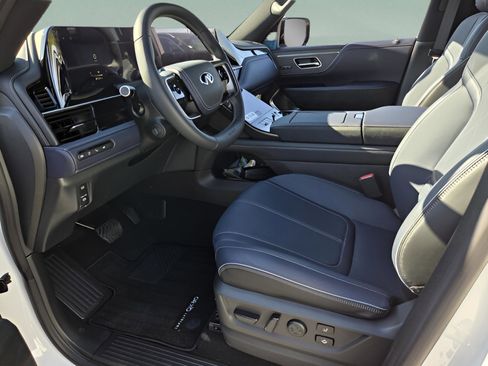 New 2026 INFINITI QX80 4WD w/ Sport Exterior Package image 11