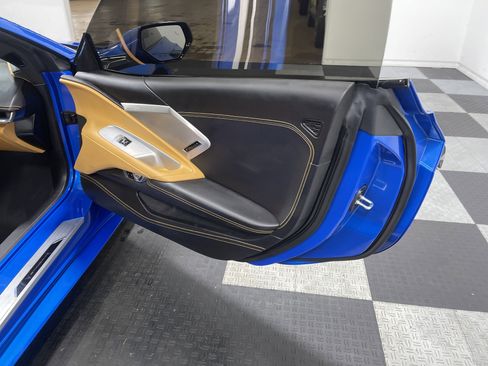 Used 2024 Chevrolet Corvette Stingray Premium Conv w/ Z51 Performance Package image 11