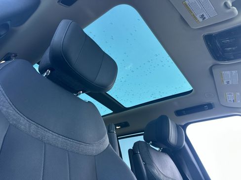 Used 2023 Land Rover Range Rover First Edition image 19