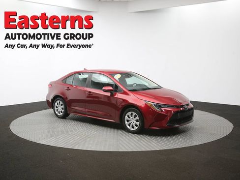 Used 2022 Toyota Corolla LE image 44