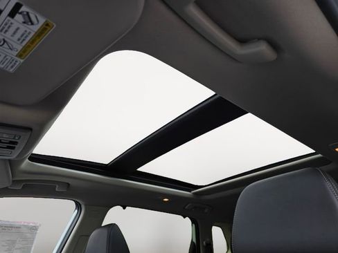 New 2026 Nissan Rogue Platinum AWD/4WD image 22