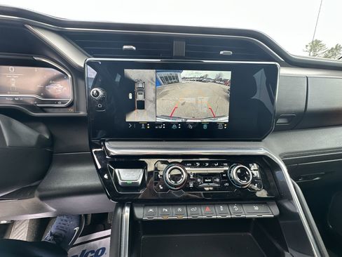 Used 2023 GMC Sierra 1500 Denali w/ Technology Package image 15