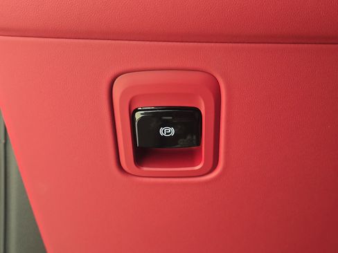 New 2025 Maserati Grecale Modena image 30